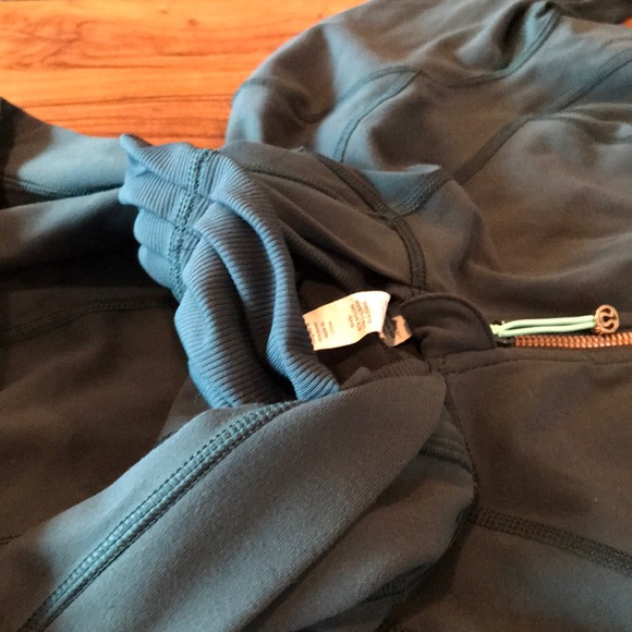 Lululemon Daily Practice Jacket Forest Green 8 - Picture 3 of 7